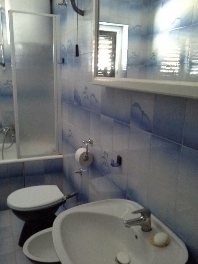 Rooms Luce 2 & ซูเปตาร์ ภายนอก รูปภาพ